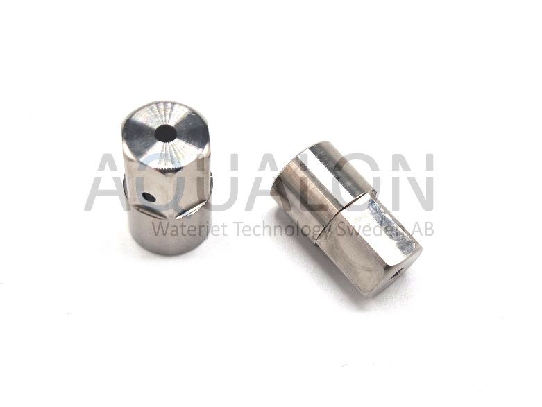 Low mass nozzle retainer, 006146-1